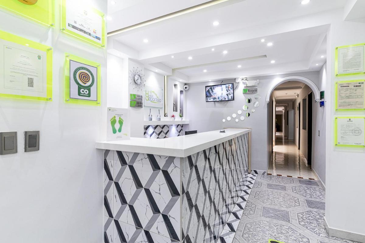 Hotel El Deportista Медельин Экстерьер фото