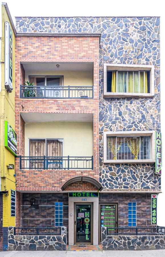 Hotel El Deportista Медельин Экстерьер фото