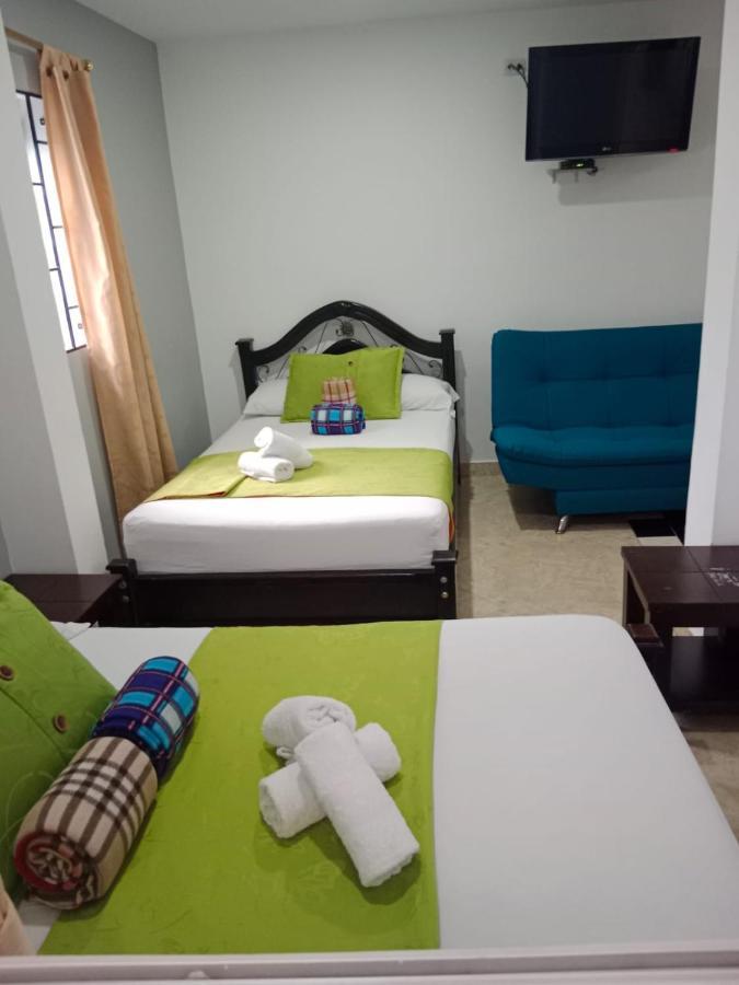 Hotel El Deportista Медельин Экстерьер фото
