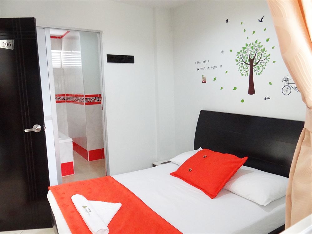 Hotel El Deportista Медельин Экстерьер фото